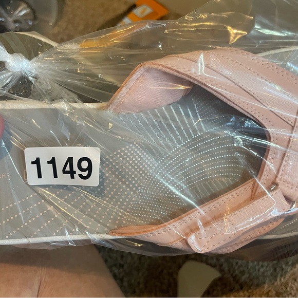 Cloudsteppers by Clarks Cushion Soft LIGHT PINK Flip Flop Size 11 M - Picture 14 of 14